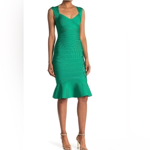 NEW HERVÉ LÉGER Fluted cutout bandage Midi Dress in green size M - Picture 2 of 6